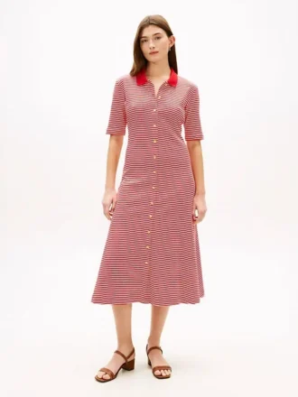 Midi-Kleid mit goldenen Knöpfen