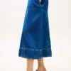 Midi-Rock aus Denim mit hoher Taille und ausgestelltem Schnitt Midi-Rock aus Denim mit hoher Taille und ausgestelltem Schnitt