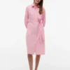 Midi-Shirtkleid mit durchgehendem Blumen- und Streifenmuster Midi-Shirtkleid mit durchgehendem Blumen- und Streifenmuster