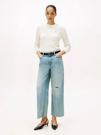 Moderne Jeans mit hoher Leibhöhe und weitem Bein
