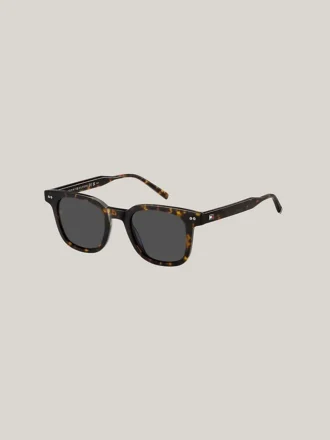 Moderne Sonnenbrille im Prep-Stil