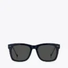 Moderne Sonnenbrille im Prep-Stil Moderne Sonnenbrille im Prep-Stil