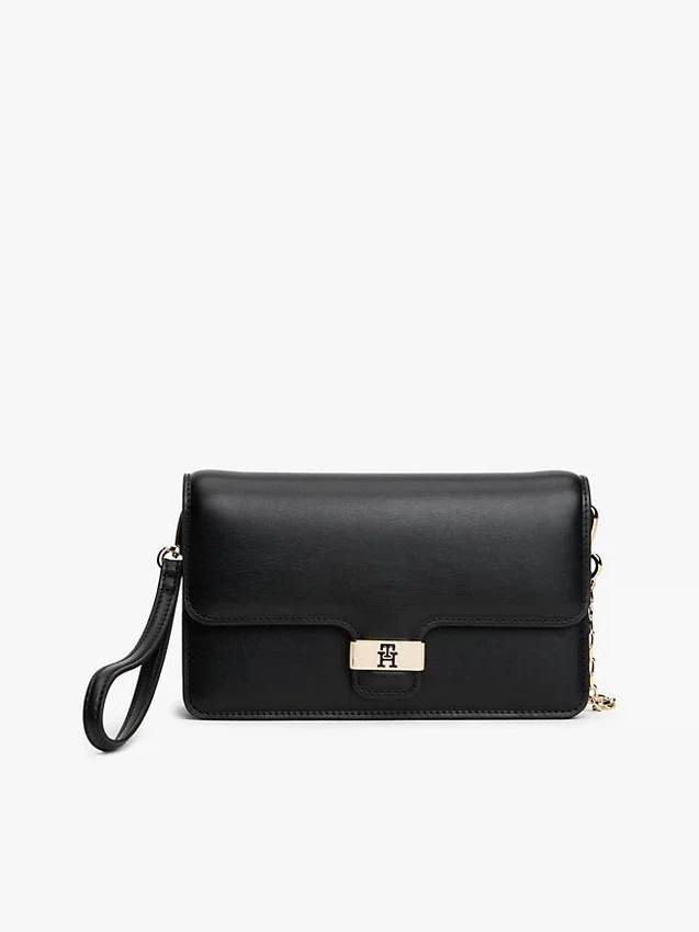 Monogramm-Verschluss, Clutch mit genarbter Klappe Monogramm-Verschluss, Clutch mit genarbter Klappe