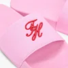 Pool-Slides mit gesticktem Schriftzug-Monogramm