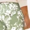 Regular Fit 7″ Shorts mit tropischem Print Regular Fit 7″ Shorts mit tropischem Print
