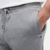 Regular Fit 8″ Sweatshorts aus gebürstetem Fleece Regular Fit 8″ Sweatshorts aus gebürstetem Fleece