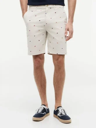 Regular Fit 9″ Shorts mit Segelflaggen-Print