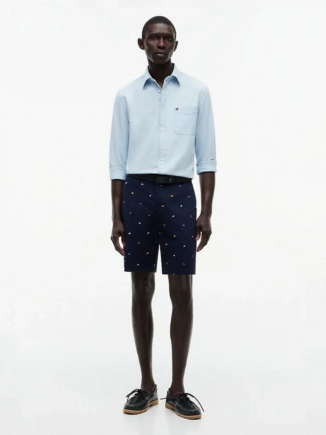 Regular Fit 9″ Shorts mit Segelflaggen-Print Regular Fit 9″ Shorts mit Segelflaggen-Print