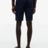 Regular Fit 9″ Shorts mit Segelflaggen-Print Regular Fit 9″ Shorts mit Segelflaggen-Print