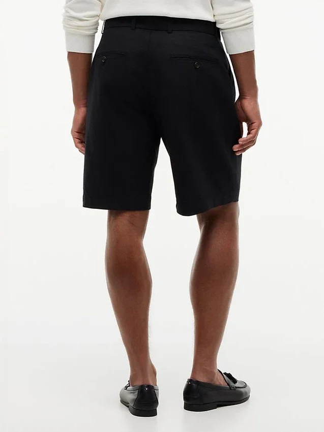 Relaxed Fit 10″ Plissee-Shorts mit Gürtel Relaxed Fit 10″ Plissee-Shorts mit Gürtel