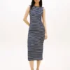 Schmal geschnittenes Midi-Kleid mit Streifen und U-Boot-Ausschnitt Schmal geschnittenes Midi-Kleid mit Streifen und U-Boot-Ausschnitt