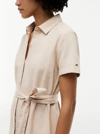 Shirtkleid aus Leinen-Baumwoll-Mischung mit Gürtel