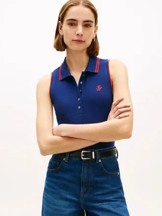 Slim Fit Ärmelloses Polohemd mit Schriftzug-Monogramm