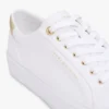 Sneaker aus Canvas mit Metallic-Akzenten Sneaker aus Canvas mit Metallic-Akzenten