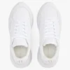 Sneaker aus grobem Leder mit gemischter Textur Sneaker aus grobem Leder mit gemischter Textur
