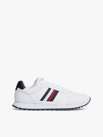 Sneaker aus Ledermix mit charakteristischen Streifen