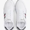 Sneaker aus Ledermix mit charakteristischen Streifen Sneaker aus Ledermix mit charakteristischen Streifen