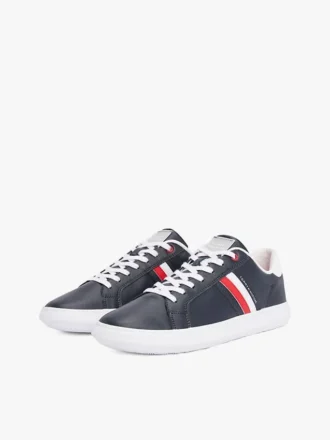 Sneaker mit gestreifter Ledersohle