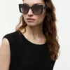 Sonnenbrille mit auffälligem Schmetterlingsrahmen Sonnenbrille mit auffälligem Schmetterlingsrahmen