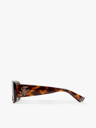 Sonnenbrille mit markantem rechteckigem Rahmen