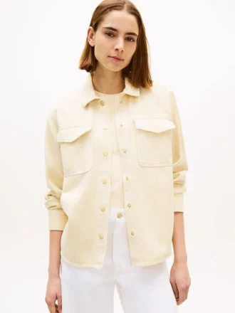 Stückgefärbte Jeanshemdjacke