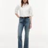 Stretch-Bootcut-Jeans mit mittlerer Leibhöhe Stretch-Bootcut-Jeans mit mittlerer Leibhöhe