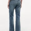 Stretch-Bootcut-Jeans mit mittlerer Leibhöhe Stretch-Bootcut-Jeans mit mittlerer Leibhöhe