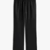 Stretch-Satin-Hose mit weitem Bein und elastischem Bund