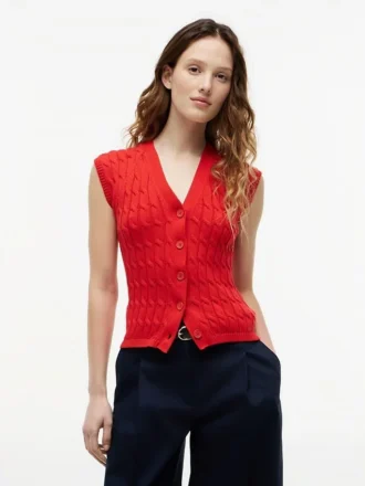 Strickweste mit Zopfmuster