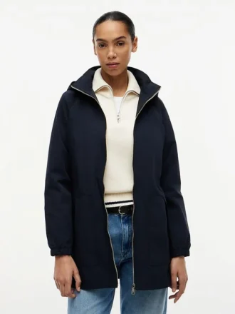 Sturmjacke mit Kapuze
