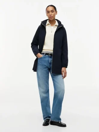 Sturmjacke mit Kapuze