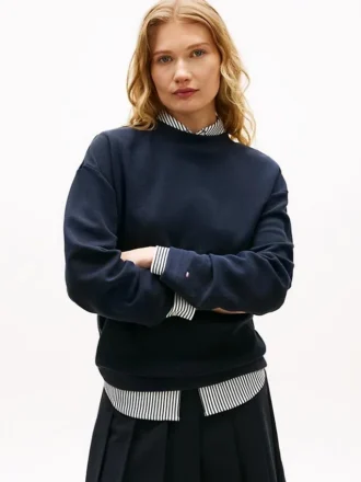 Sweatshirt mit goldenen Knöpfen