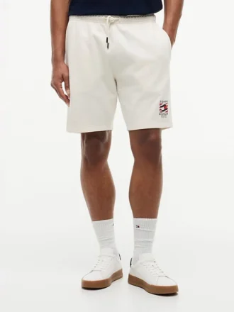 Sweatshorts mit gewelltem Flaggenlogo in Regular Fit