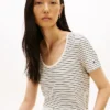 T-Shirt aus Leinenmischung mit U-Ausschnitt T-Shirt aus Leinenmischung mit U-Ausschnitt