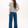 T-Shirt mit abstraktem Blumenprint und Streifen T-Shirt mit abstraktem Blumenprint und Streifen