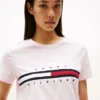 T-Shirt mit gesticktem Flaggenstreifen-Logo T-Shirt mit gesticktem Flaggenstreifen-Logo