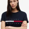 T-Shirt mit gesticktem Flaggenstreifen-Logo