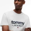 Tommy Jeans Logo Slim Fit T-Shirt Tommy Jeans Logo Slim Fit T-Shirt