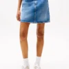 Tommy Jeans Minirock aus Jeans mit hoher Taille Tommy Jeans Minirock aus Jeans mit hoher Taille