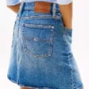 Tommy Jeans Minirock aus Jeans mit hoher Taille Tommy Jeans Minirock aus Jeans mit hoher Taille