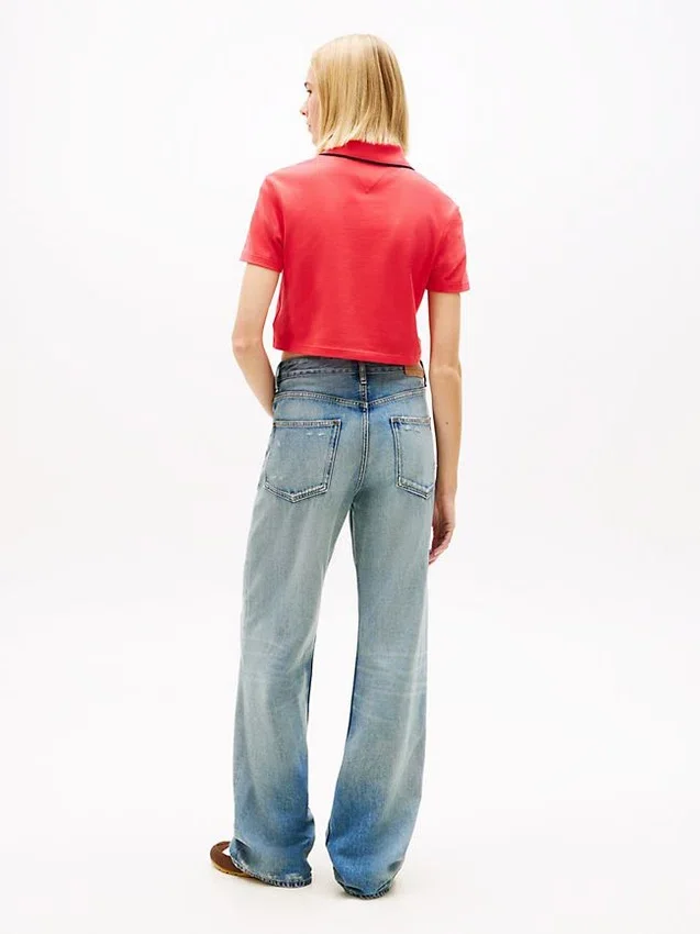 Tommy Jeans Polohemd in verkürzter, kastenförmiger Passform Tommy Jeans Polohemd in verkürzter, kastenförmiger Passform