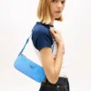 Tommy Jeans Schultertasche aus Wildleder