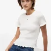 Tommy Jeans Slim Fit T-Shirt mit Rüschen Tommy Jeans Slim Fit T-Shirt mit Rüschen