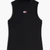 Tommy Jeans Slim Fit Tanktop mit Stehkragen Tommy Jeans Slim Fit Tanktop mit Stehkragen