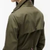 Zweireihiger Trenchcoat mit Gürtel Zweireihiger Trenchcoat mit Gürtel